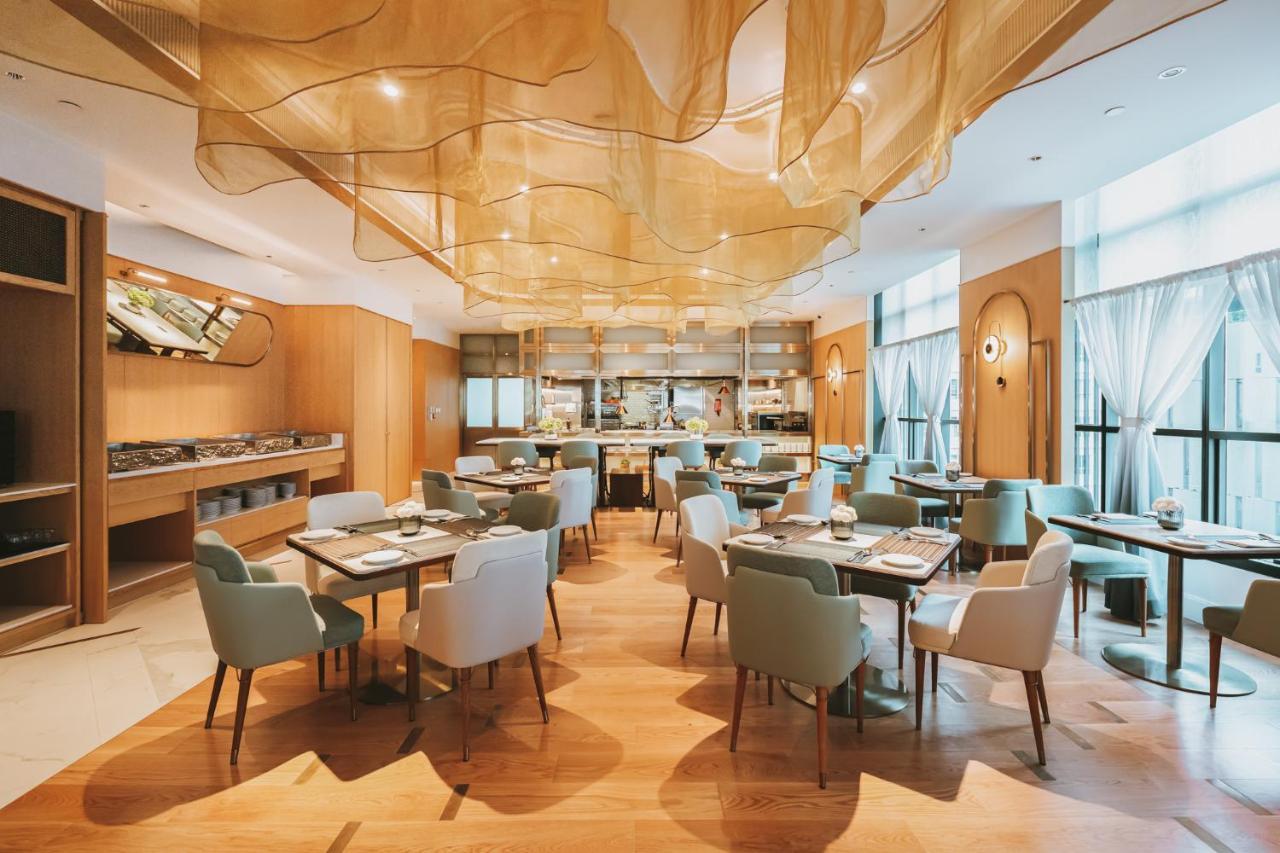 Silq Hotel & Residence Bangkok Exterior photo The restaurant