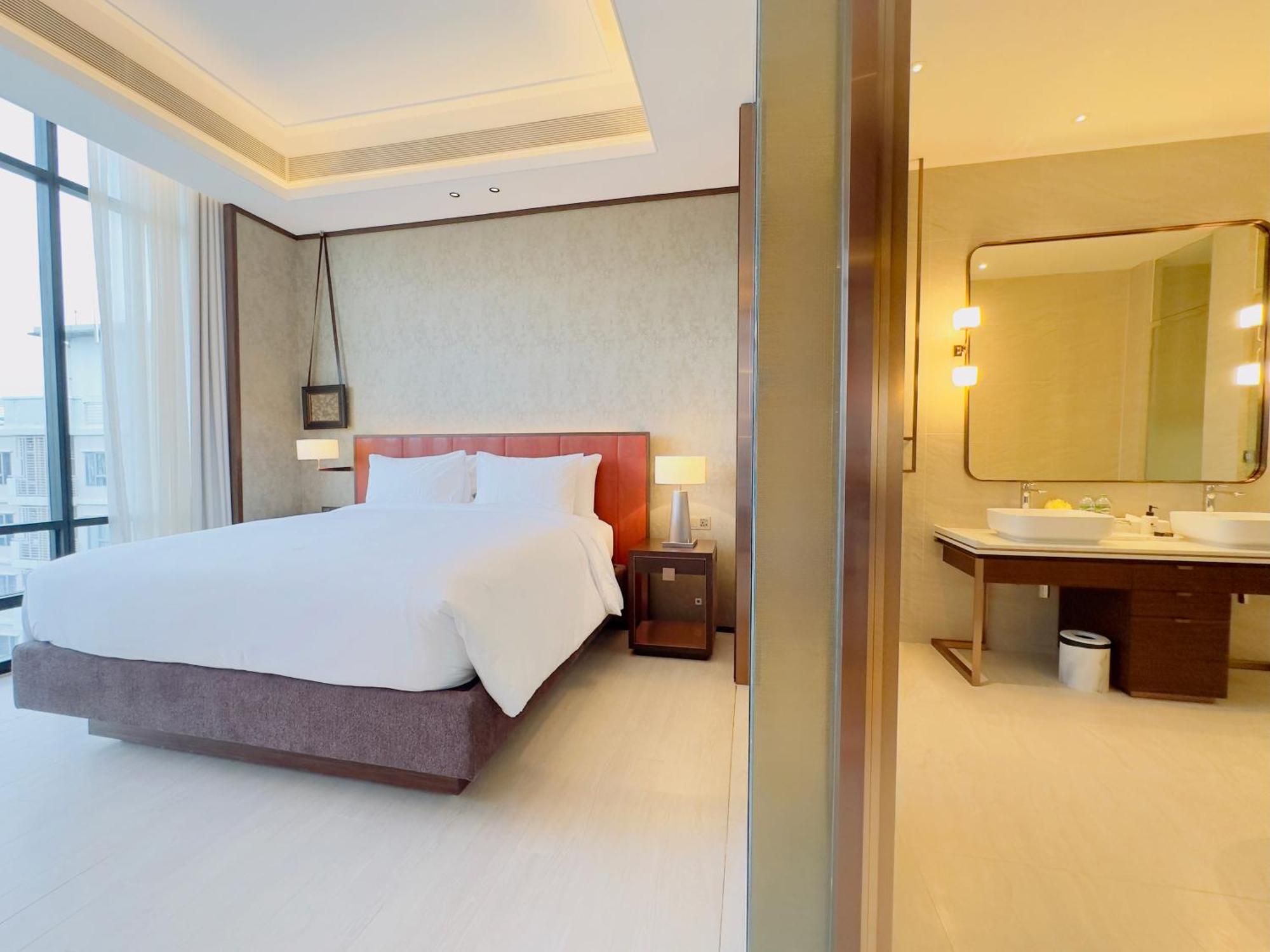 Silq Hotel & Residence Bangkok Room photo A bedroom at the hotel